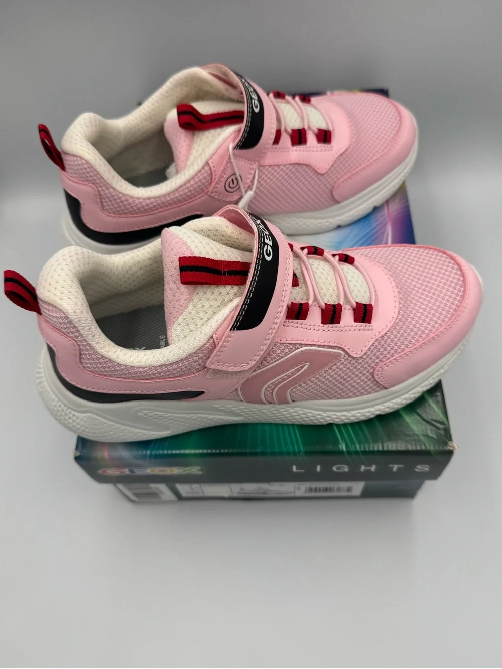 Geox J Sprintye Girl Sneakers Girls 4 US Pink Black NIB J25FWC *no light-up*